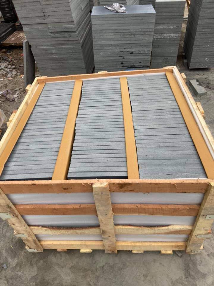 Kota Stone Black 1